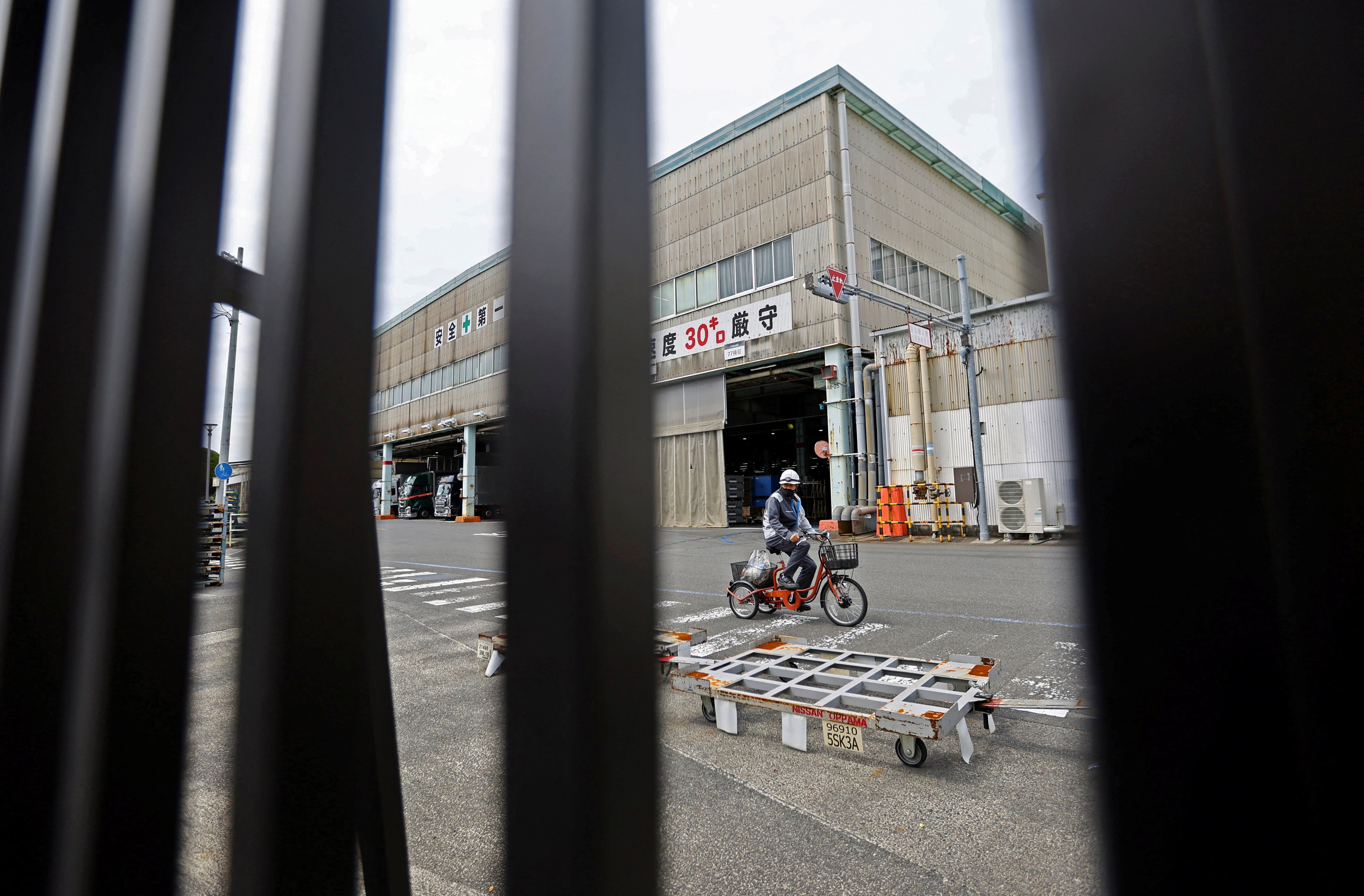 日産、追浜工場の生産を27年度末に終了　日産九州に移管